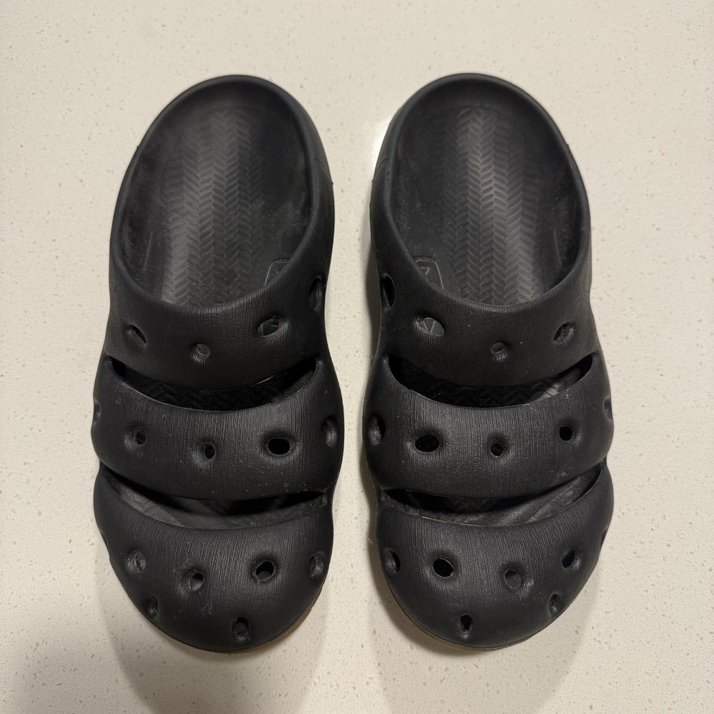KEEN Mens Yogui Arts Slides Sandals 14 Black Comfort Casual Slip On Clogs‎